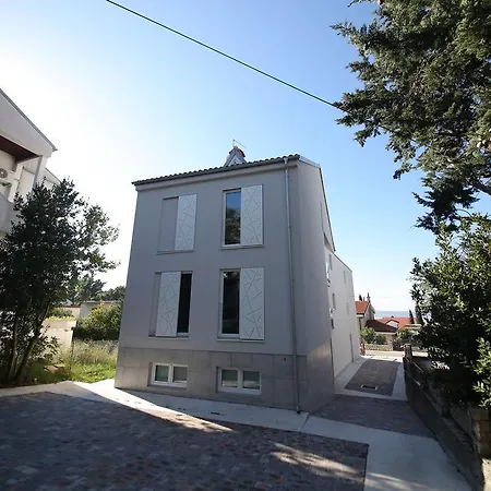 Drance 16 Apartman Selce