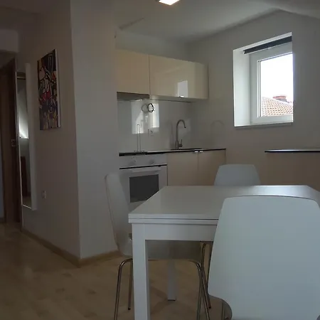 Drance 16 Apartment Selce